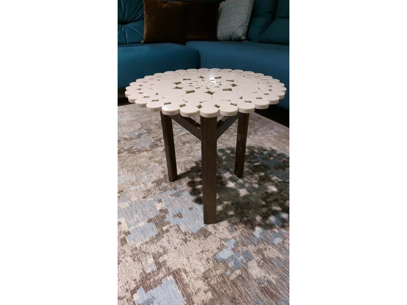 Tavolino modello Fergana di Moroso a prezzo ribassato