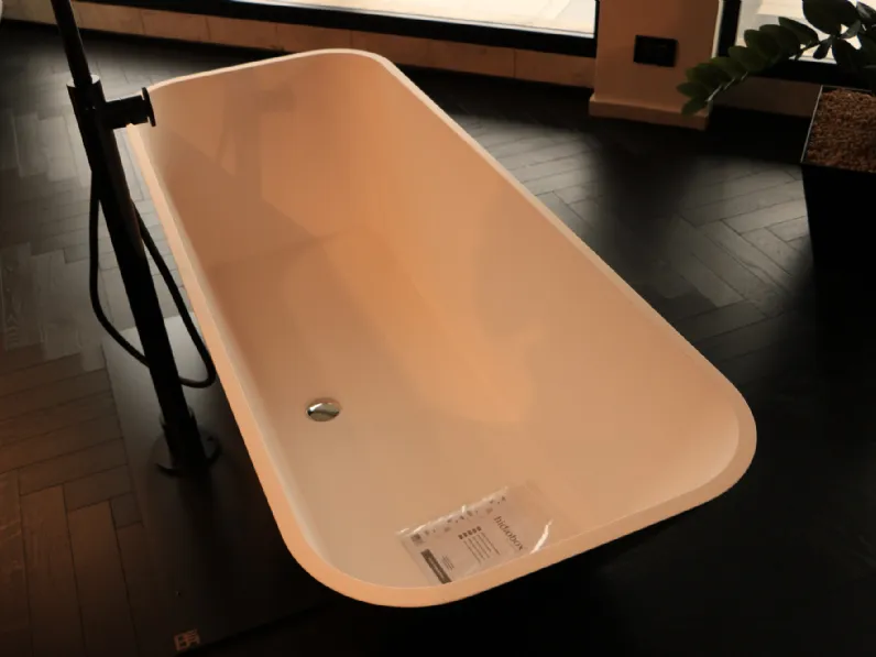 Vasca da bagno a prezzo Outlet Alfa essential a marchio Edone