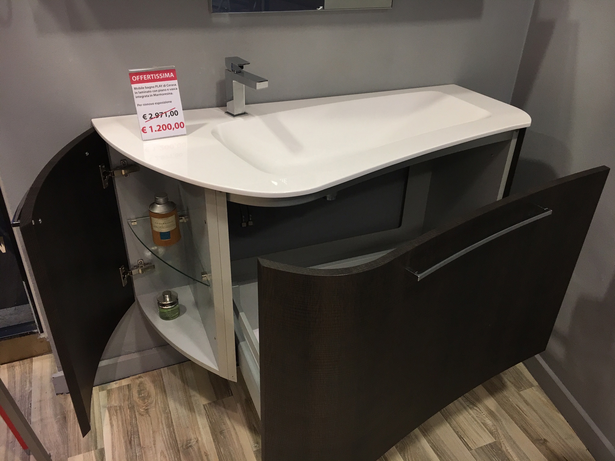 bagno cerasa play laminato scontato per rinnovo esposizione arredo