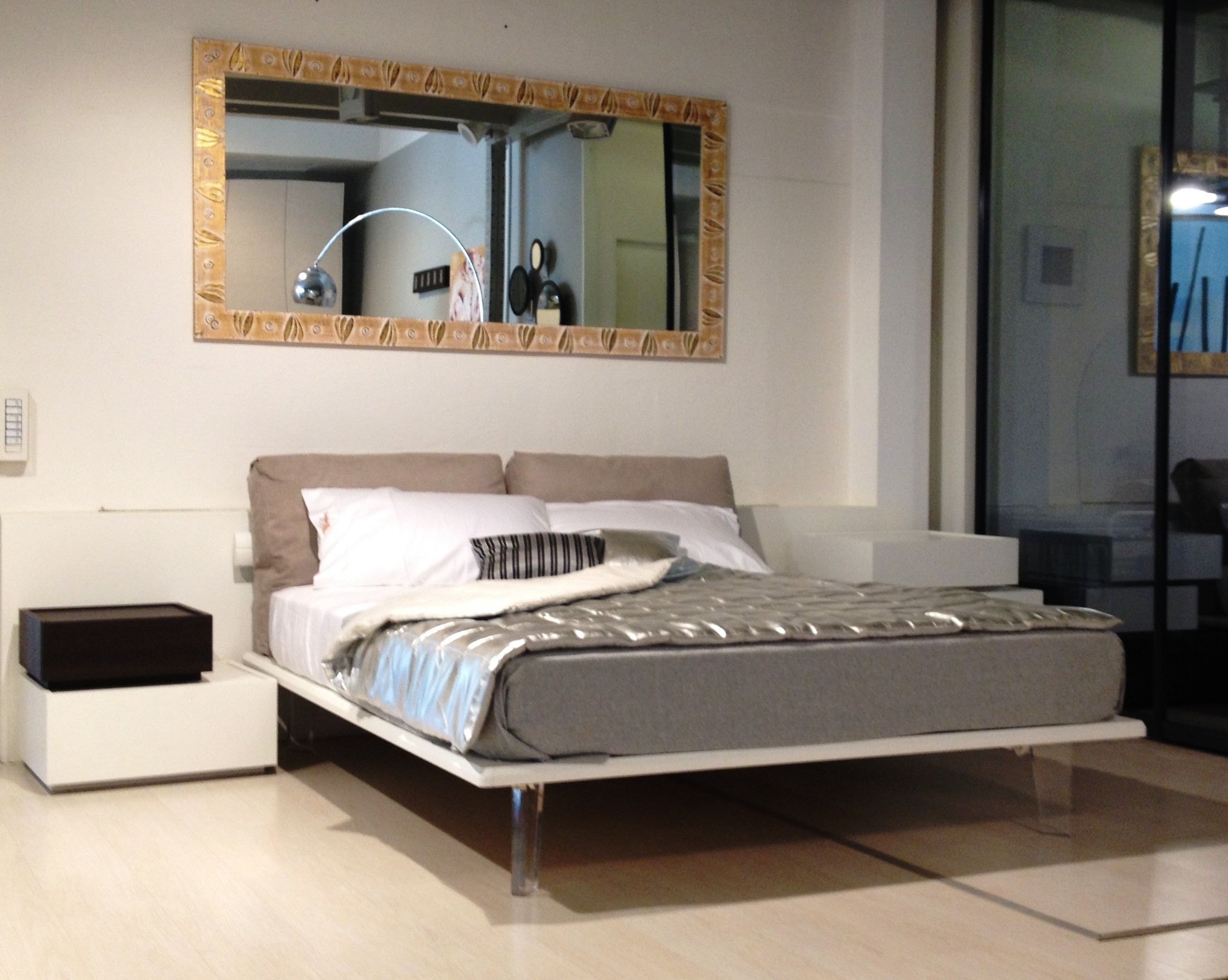 Letto matrimoniale a ponte prezzi: camera matrimoniale con letto e ...