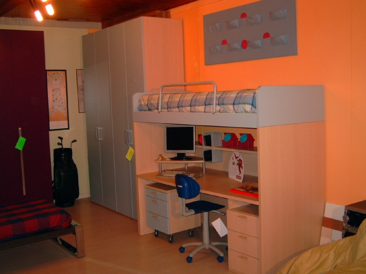 Letto matrimoniale usato genova: posti letto comodo per persone ...