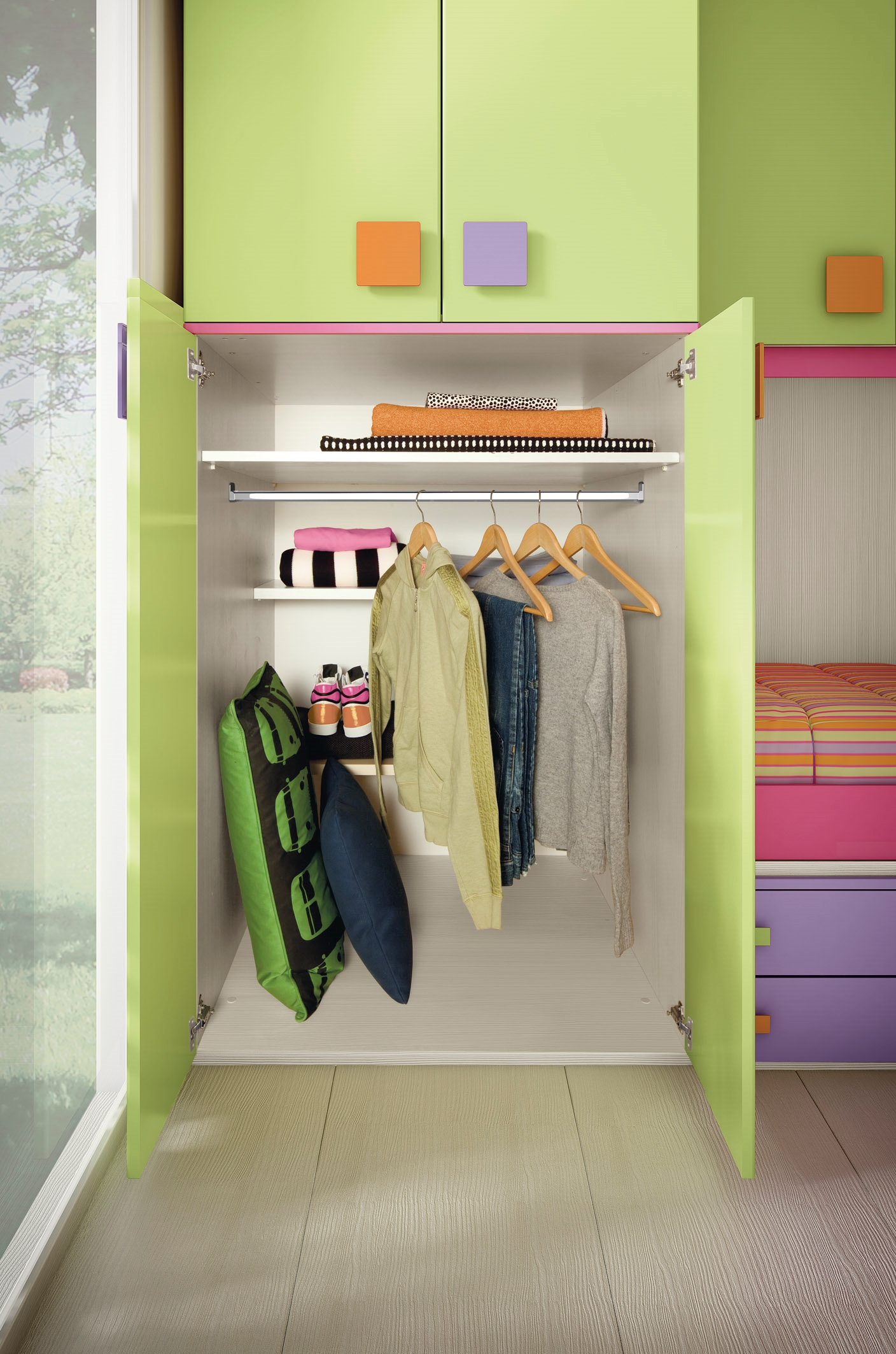 http://www.outletarredamento.it/img/camerette/san-martino-cameretta-samrt-letti-a-soppalco_O2.jpg