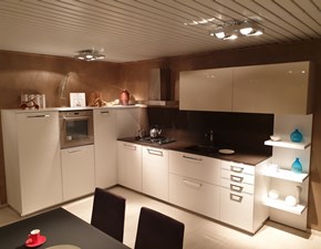 Cucina bianca moderna ad angolo Adele Lube cucine in Offerta Outlet