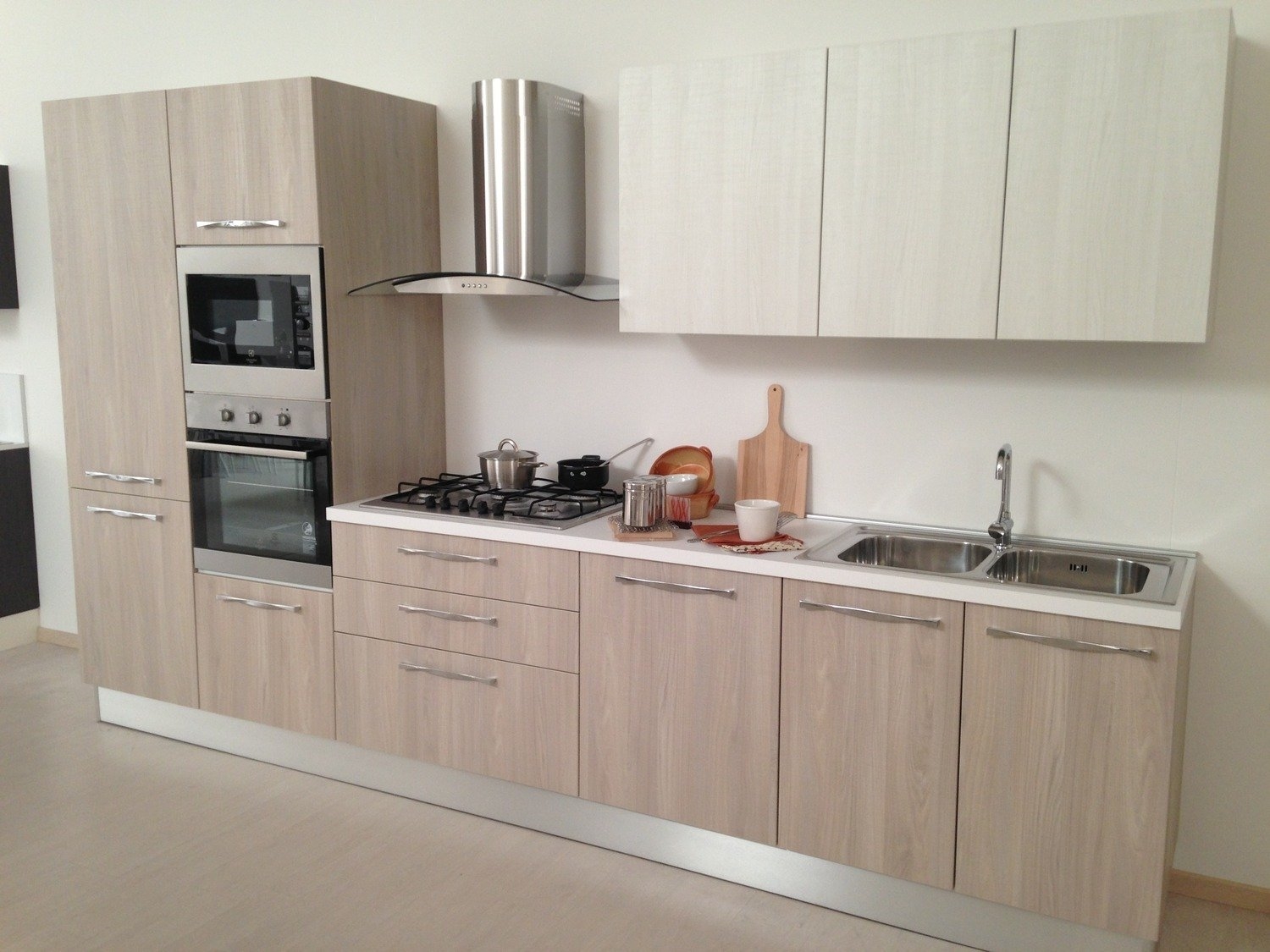 Cucine con colonna forno e microonde: complementi ? officine gullo ... 3p arredamenti catalogo