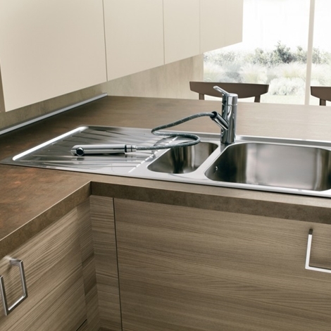 www.outletarredamento.it/img/cucine/cucina-colombi... www.outletarredamento.it/img/cucine/cucina-colombi...