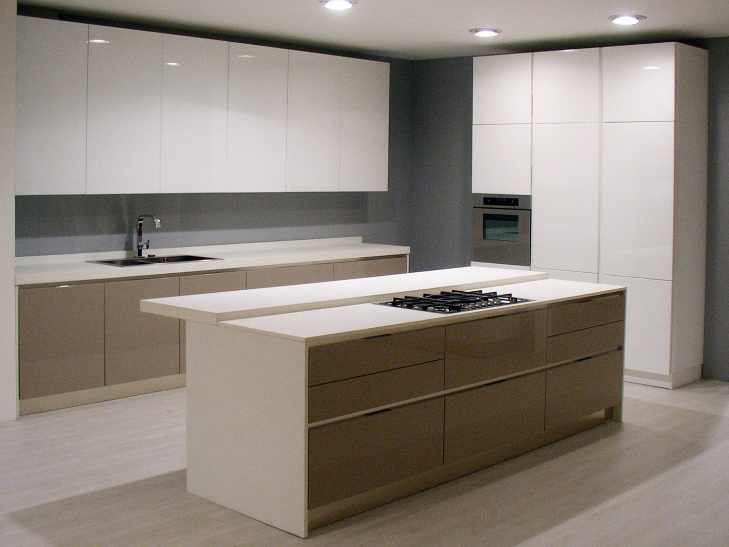 Cucine Moderne Laccate Lucide ~ Idea Creativa Della Casa e Dell ... Cucine Moderne Laccate Lucide ~ Idea Creativa Della Casa e Dell ...