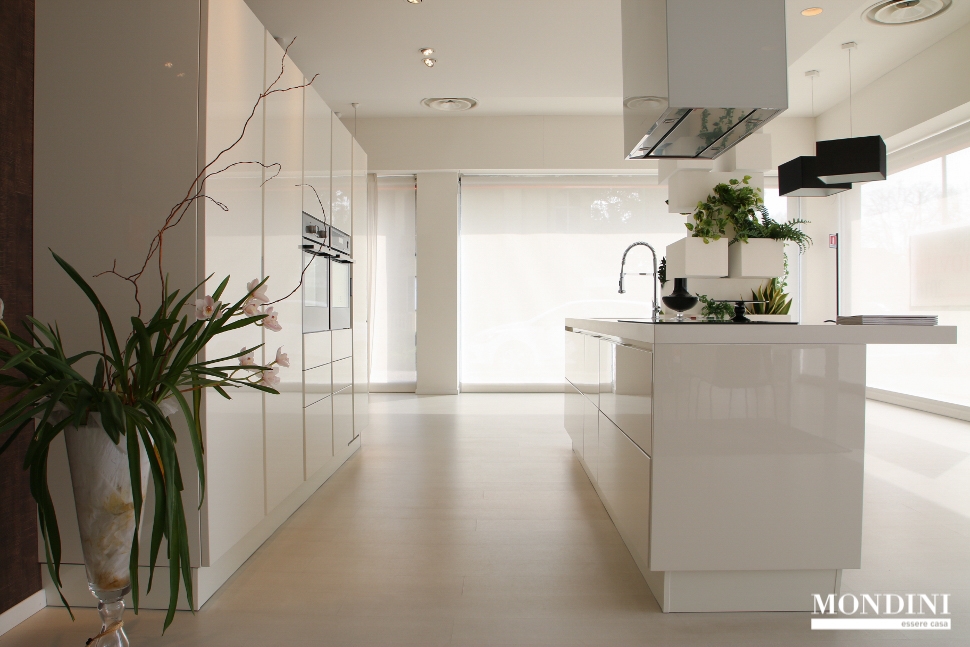 Cucine con isola outlet ~ avienix.com for . Cucine con isola prezzi
