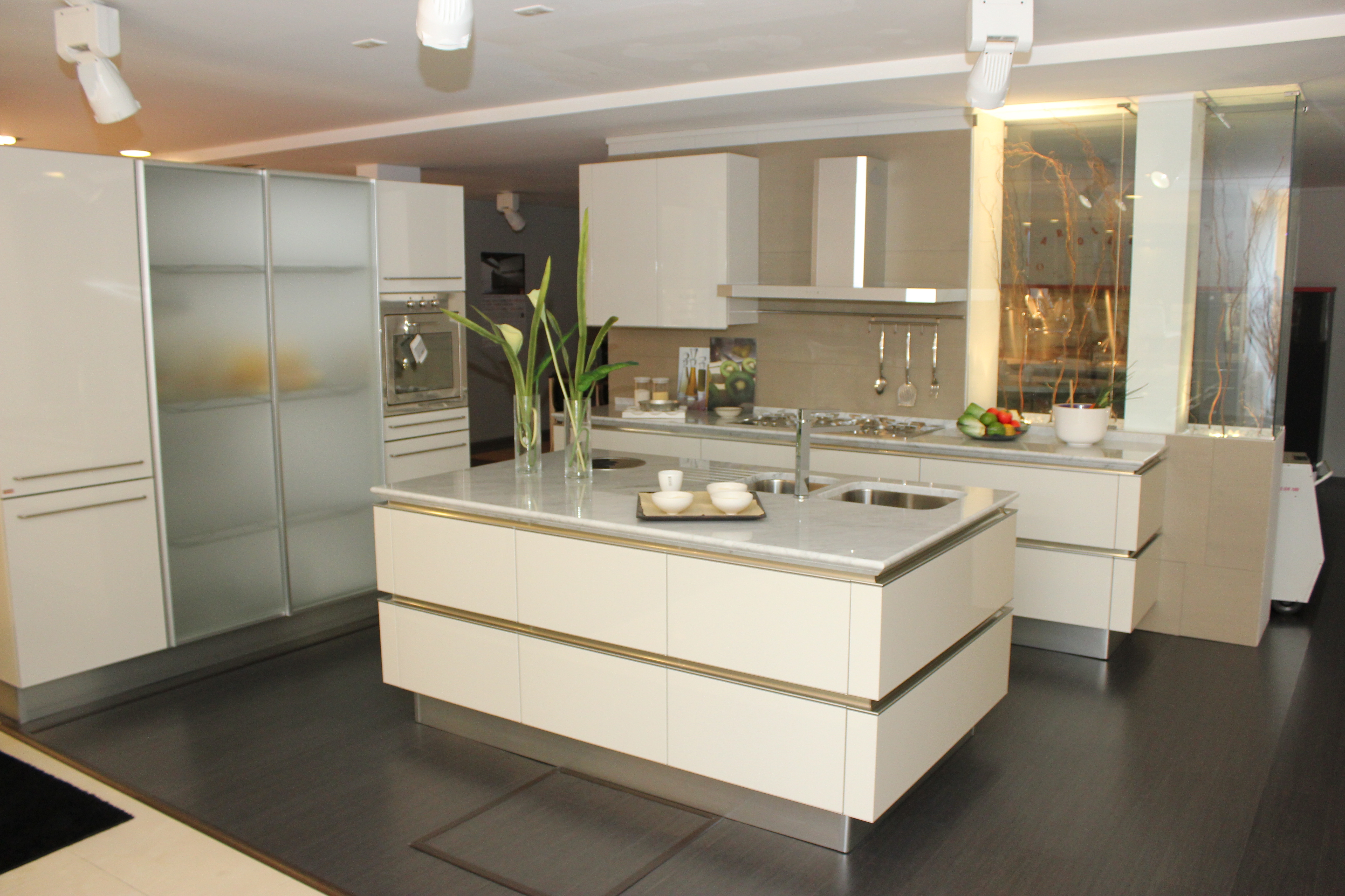 Cucine con isola prezzi: cucine in muratura moderne. cucine con ...