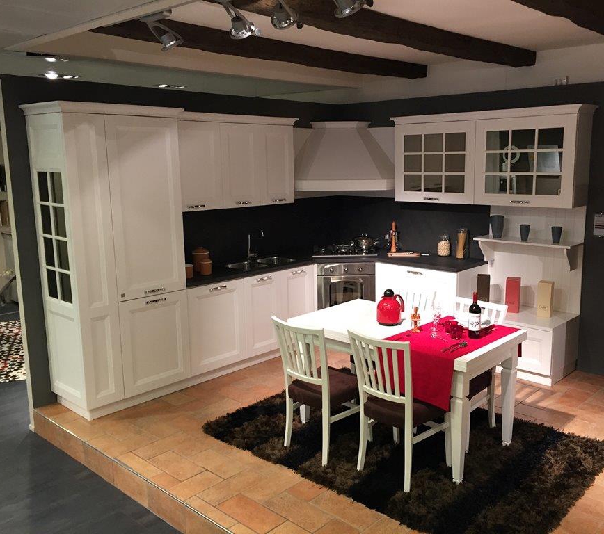Sedie cucina verona: share on facebook twitter google plus pin ... Cucine strette e lunghe