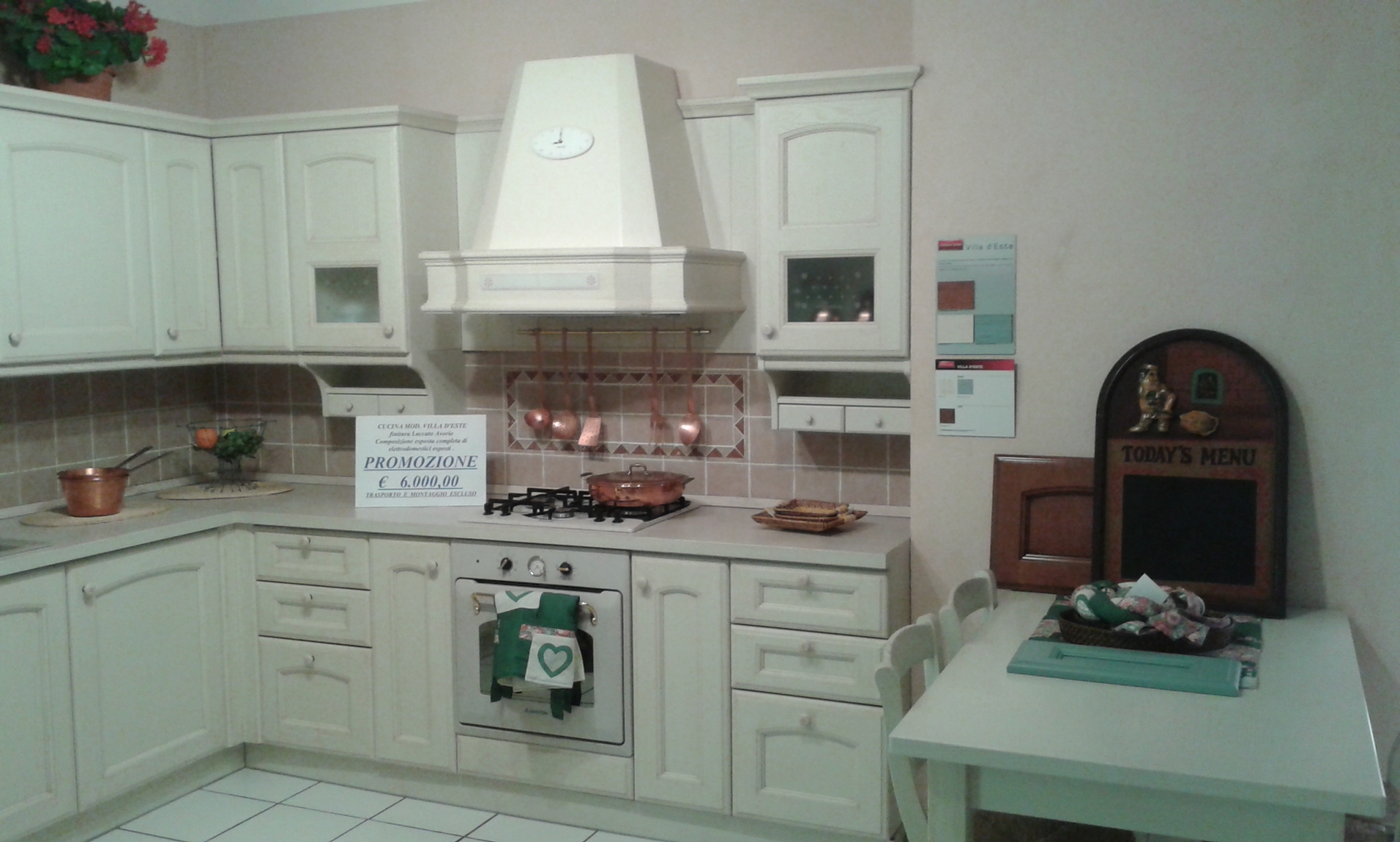 Colore muro con cucina rossa : colore muro con cucina rossa ...