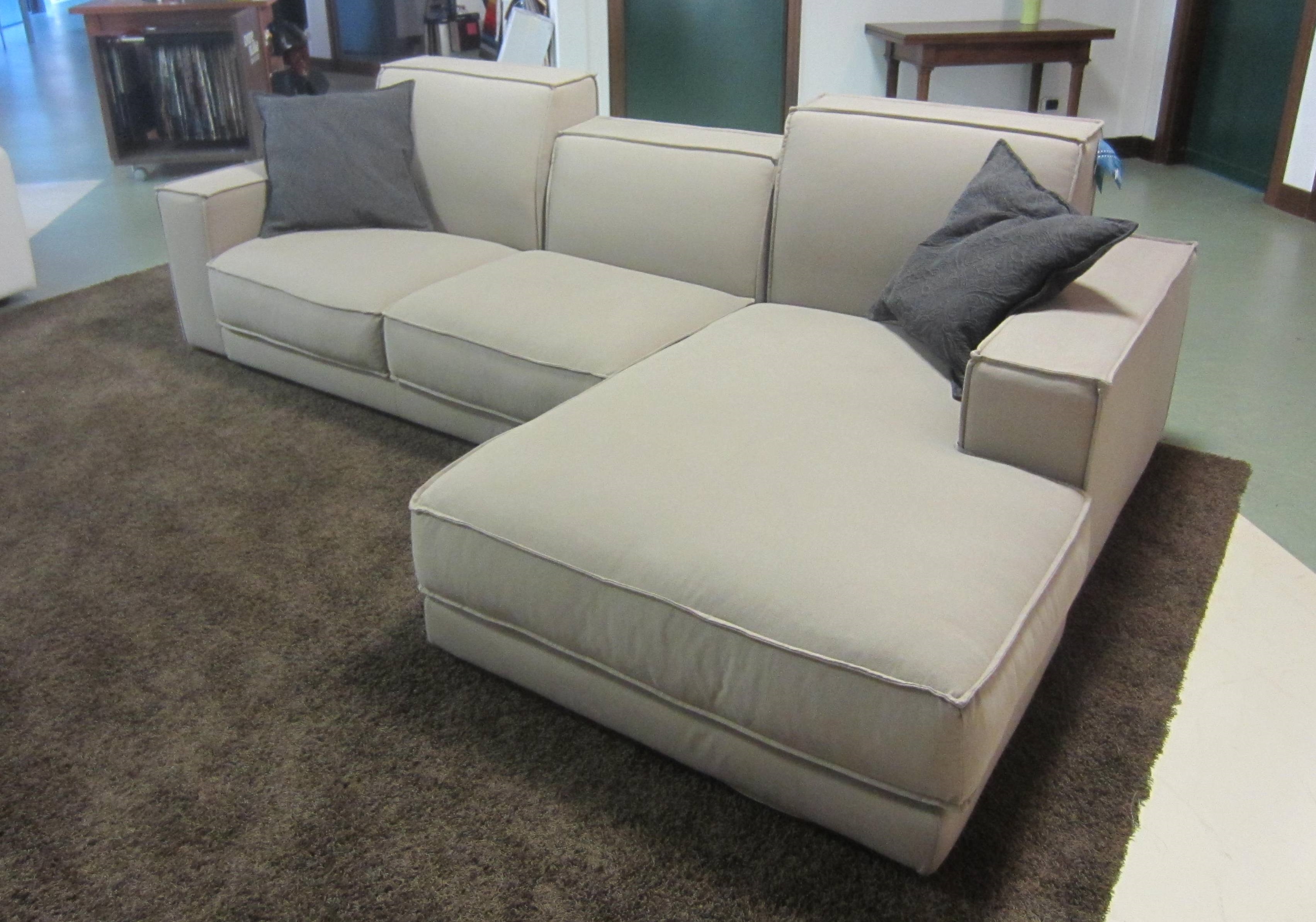 Divano Ad Angolo Piccolo : Fodere per divani con chaise longue ~ idee per il design della casa