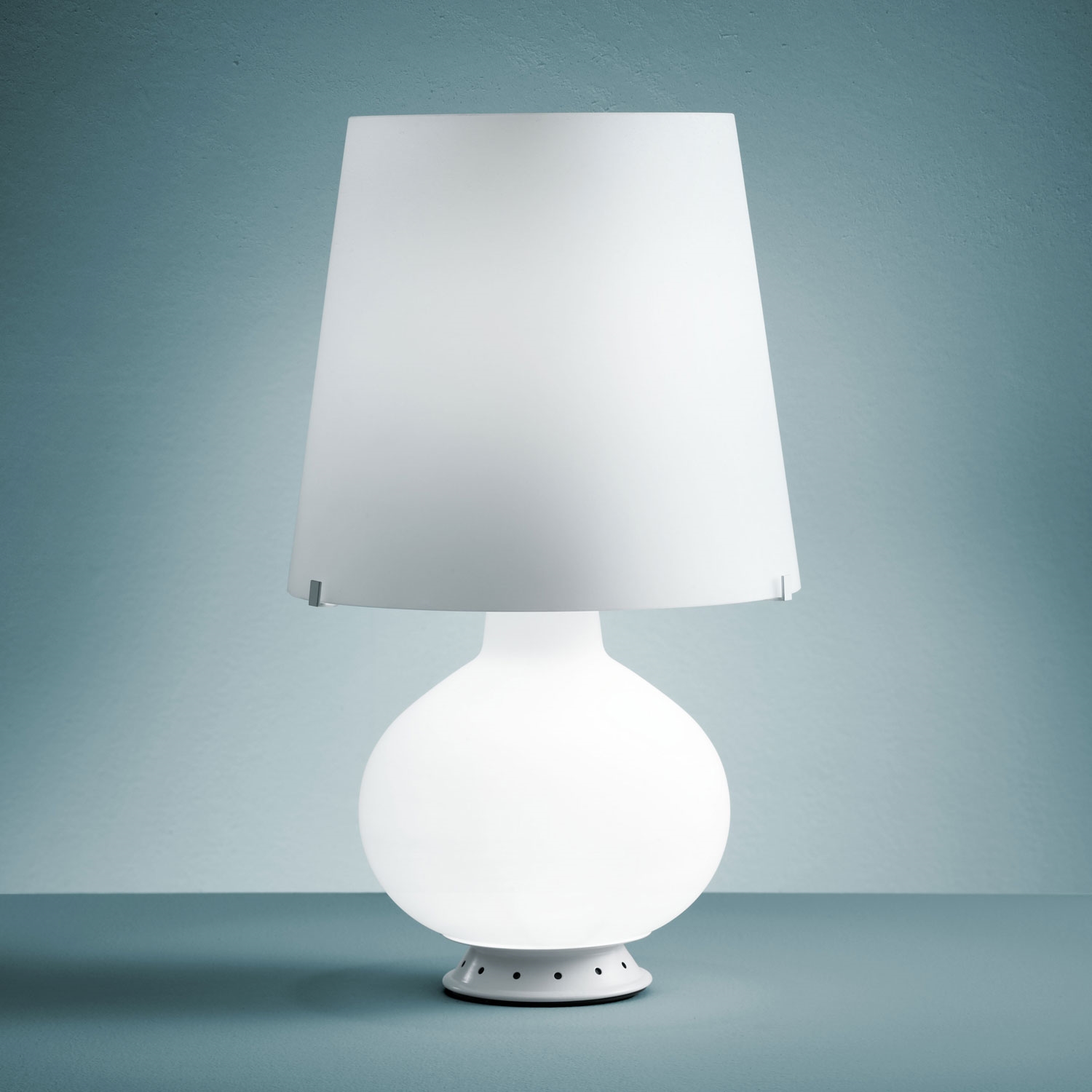 Lampada vetro soffiato ufo: lampada da tavolo in vetro soffiato ... Lampadario cucina vetro bianco