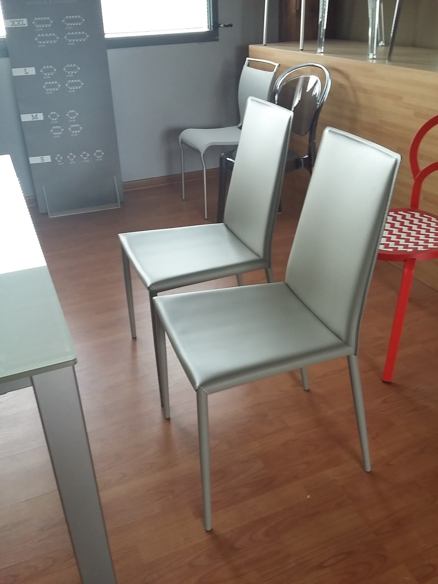 Sedia rigenerato cuoio easy calligaris: sedie easy leather ... Sedie cuoio roma