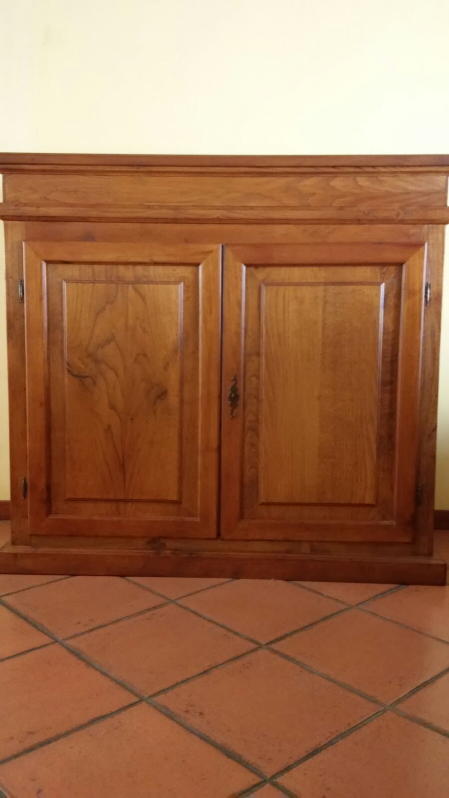 CREDENZA IN ROVERE ARTIGIANALE Soggiorni a prezzi scontati