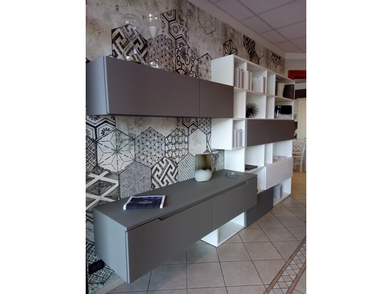 lube parete attrezzata