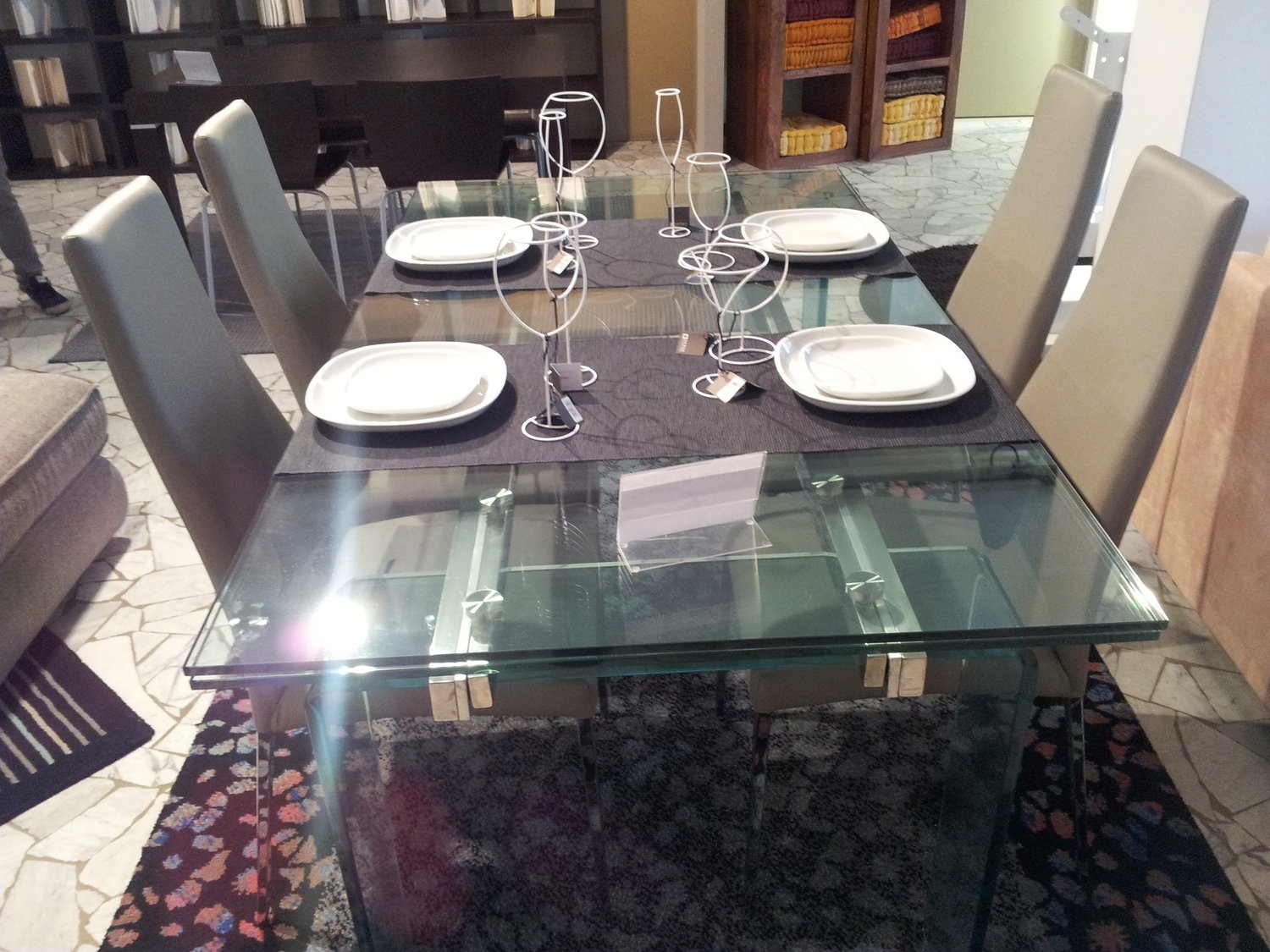 Tavolo cristallo allungabile tavoli a prezzi scontati for Tavoli allungabili in vetro prezzi