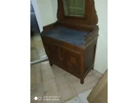 Credenza in legno invecchiato con uno sconto esclusivo