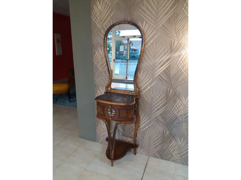Mobile di Antiquariato in stile rinascimentale con uno sconto del 53%