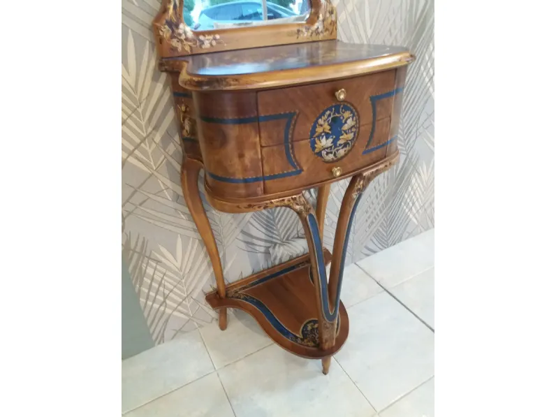 Mobile di Antiquariato in stile rinascimentale con uno sconto del 53%