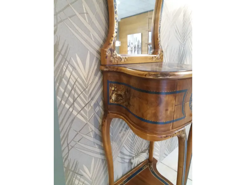 Mobile di Antiquariato in stile rinascimentale con uno sconto del 53%