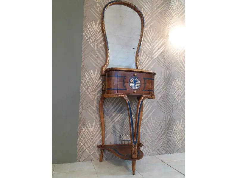 Mobile di Antiquariato in stile rinascimentale con uno sconto del 53%
