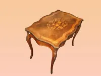 Mobile di antiquariato modello Tavolo da salotto scrittoio luigi xv del 1800 riccamente intarsiato con forte sconto