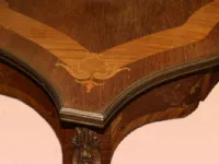 Mobile di antiquariato modello Tavolo da salotto scrittoio luigi xv del 1800 riccamente intarsiato con forte sconto