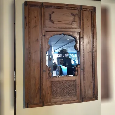 Complemento d'epoca in legno a prezzo scontato