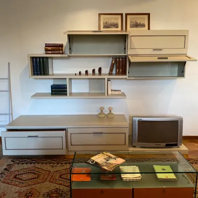 Mobile di Antiquariato in stile arte povera con uno sconto del 30%