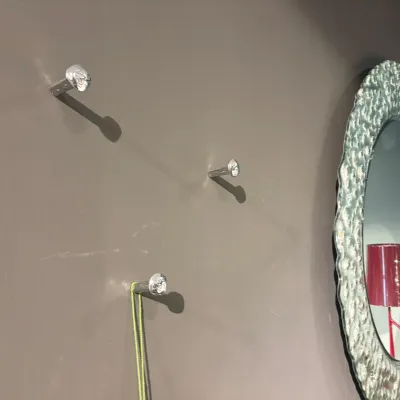 Appendiabiti Minotti modello Chiodo fisso a prezzo ribassato 