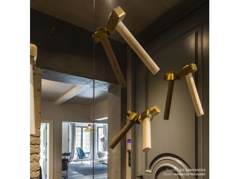 Appendiabiti Bastaaa di Mogg in stile design 