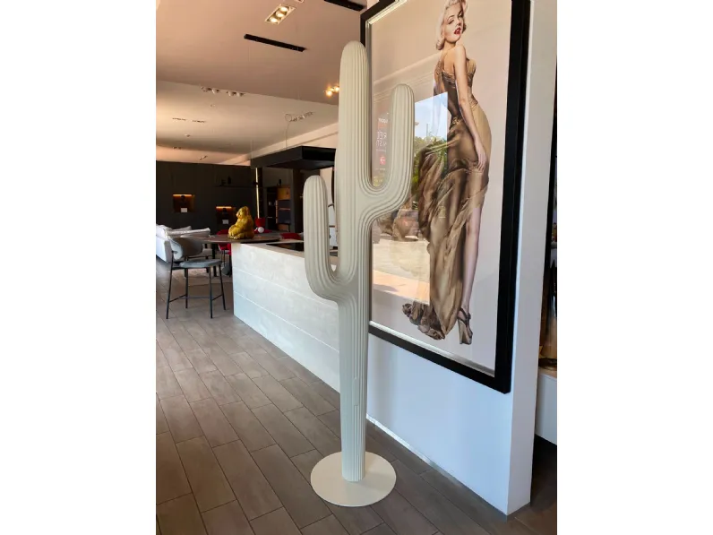 Appendiabiti Saguaro coat rack Qeeboo in altro a prezzo Outlet