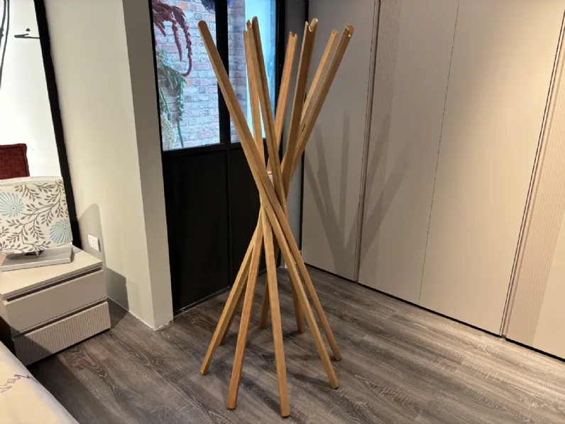 Appendiabiti Zanotta modello Sciangai a prezzo ribassato 