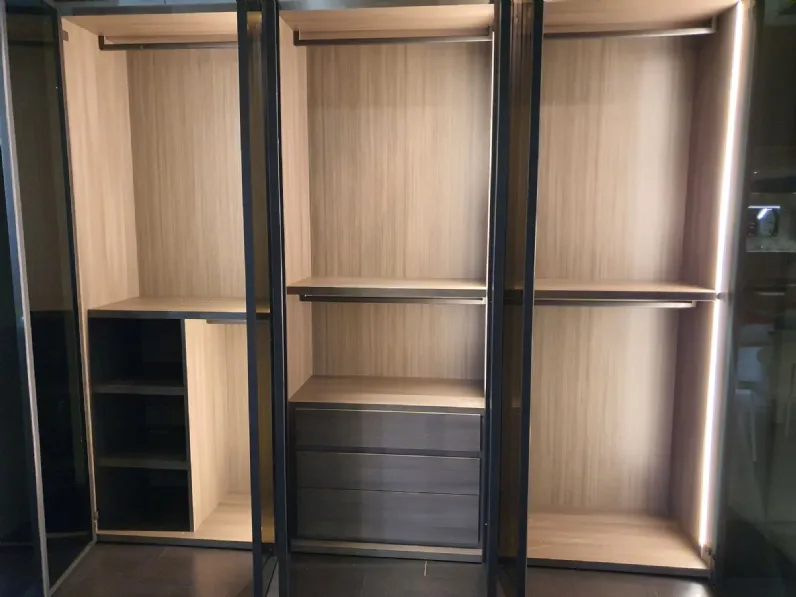 Armadio Sipario milano  di Pianca in OFFERTA OUTLET