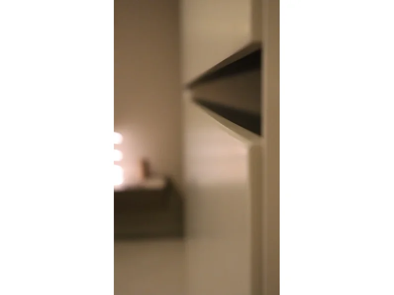 Armadio di Sangiacomo modello Horizontal in laccato opaco con sconto -39%