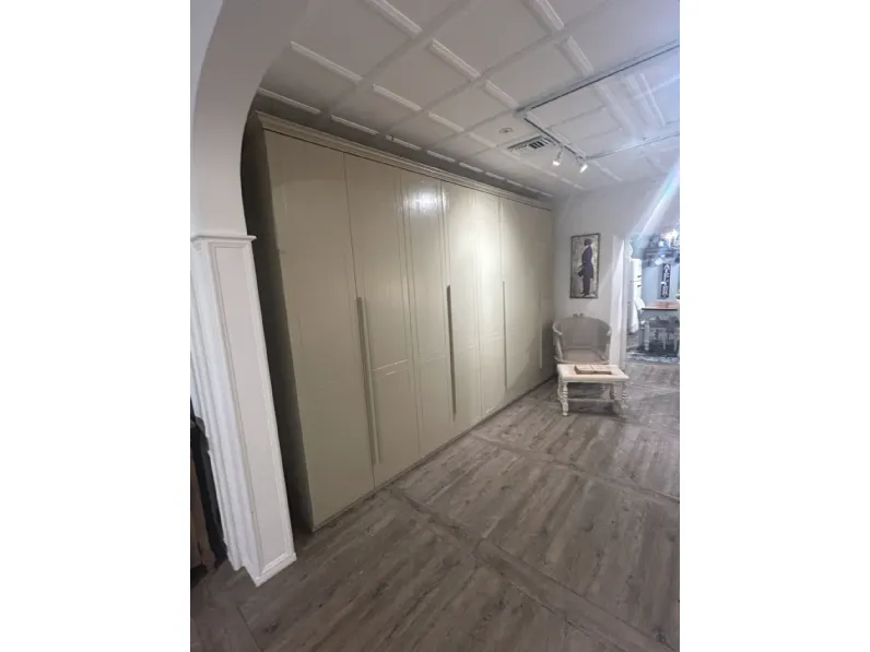 Armadio Armadio 8 ante  di Dialma brown A PREZZO SCONTATO 50%