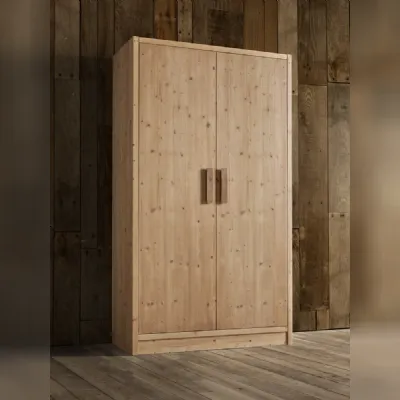 Armadio con ante battenticlassicoArmadio art 3306 a Artigianale a prezzo ribassato