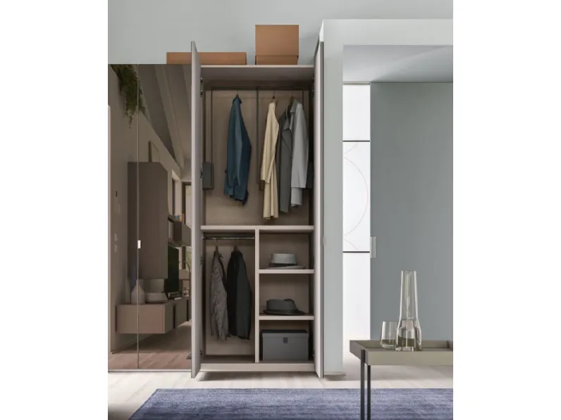 Armadio ante battenti in legno Armadio con anta specchio di Collezione esclusiva