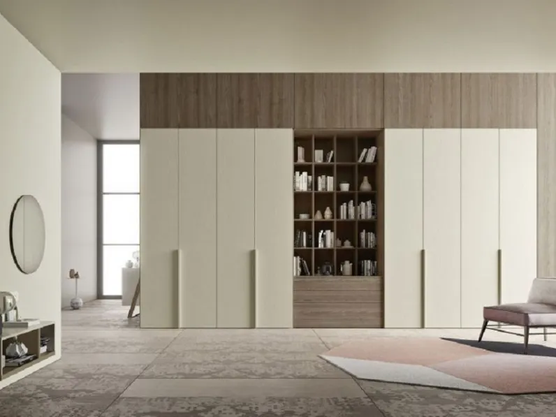 Armadio Armadio mod.linea di ballancin con libreria centrale in promo-sconto del 35% Ballancin a otto ante in Offerta Outlet
