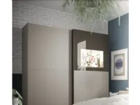 Armadio Armadio scorrevole television realizzato in laminato materico di Munari scontato -30%