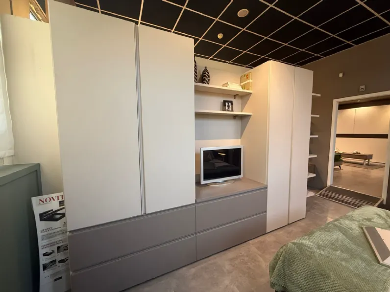 Armadio in laminato opaco Batti a marchio Battistella scontato -45%