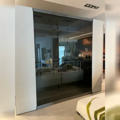 Armadio con cabina armadio modello Camerino caccaro  scontato del 25%