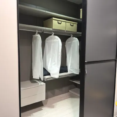 Armadio con cabina armadio a prezzo scontato modello Cv 523 cabina rio di Cinquanta3 