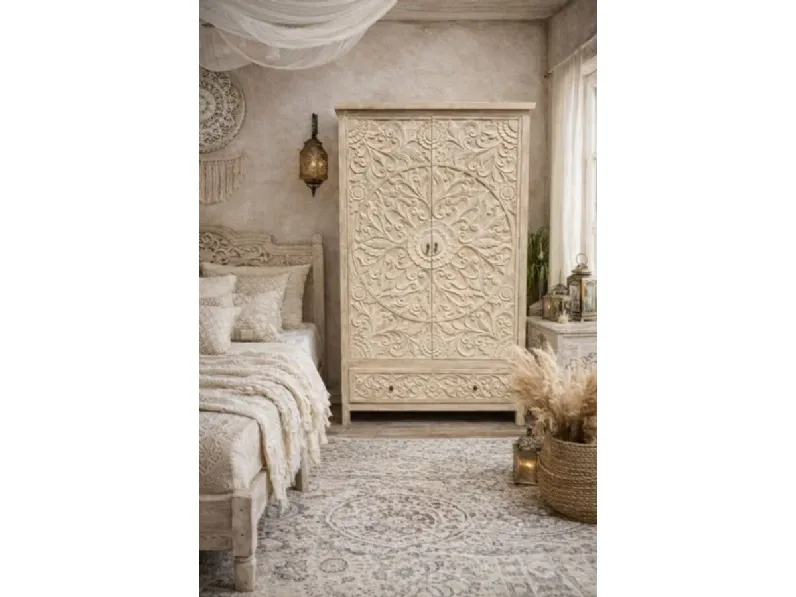 Armadio Namast� di Outlet etnico A PREZZO SCONTATO 21%