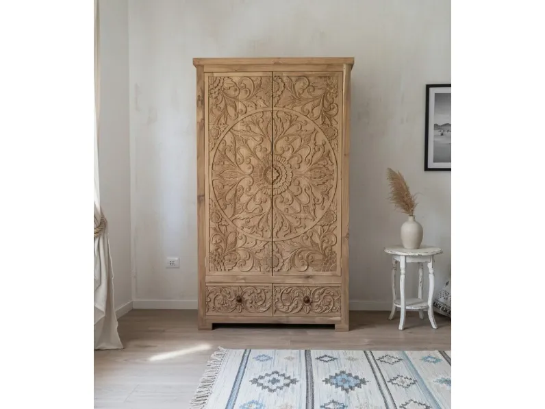 Armadio di Outlet etnico modello Armadio namast� 2a in legno con sconto -30%