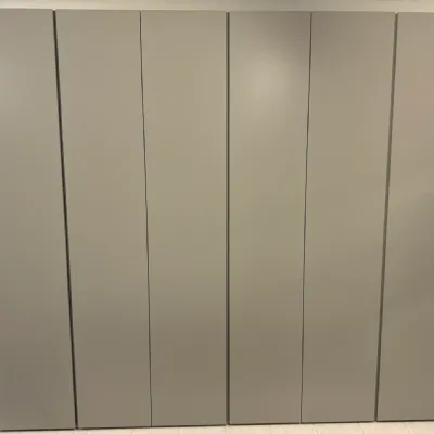 Armadio scontato 30% modello Flat di Caccaro
