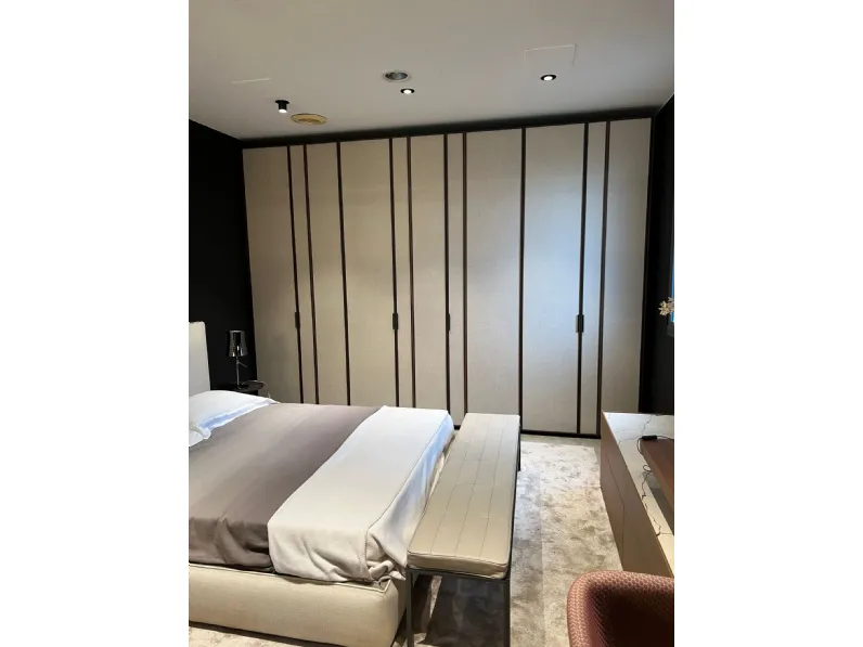 Armadio Gliss master blend realizzato in legno di Molteni & c scontato -50%