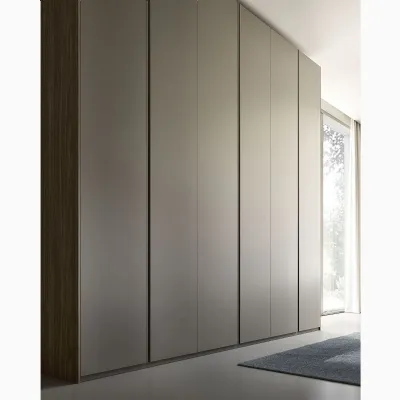Armadio con ante battenti a prezzo scontato modello Armadio a 6 ante laccato opaco grey con gola,in promo-sconto del 50% di S75 