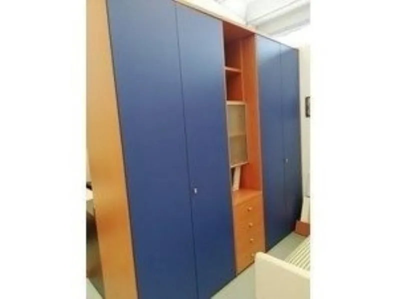 Armadio di Artigianale modello Morgana in legno con sconto -65%