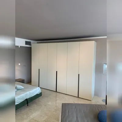 Armadio con ante battentimodernoTratto Sangiacomo a prezzo ribassato